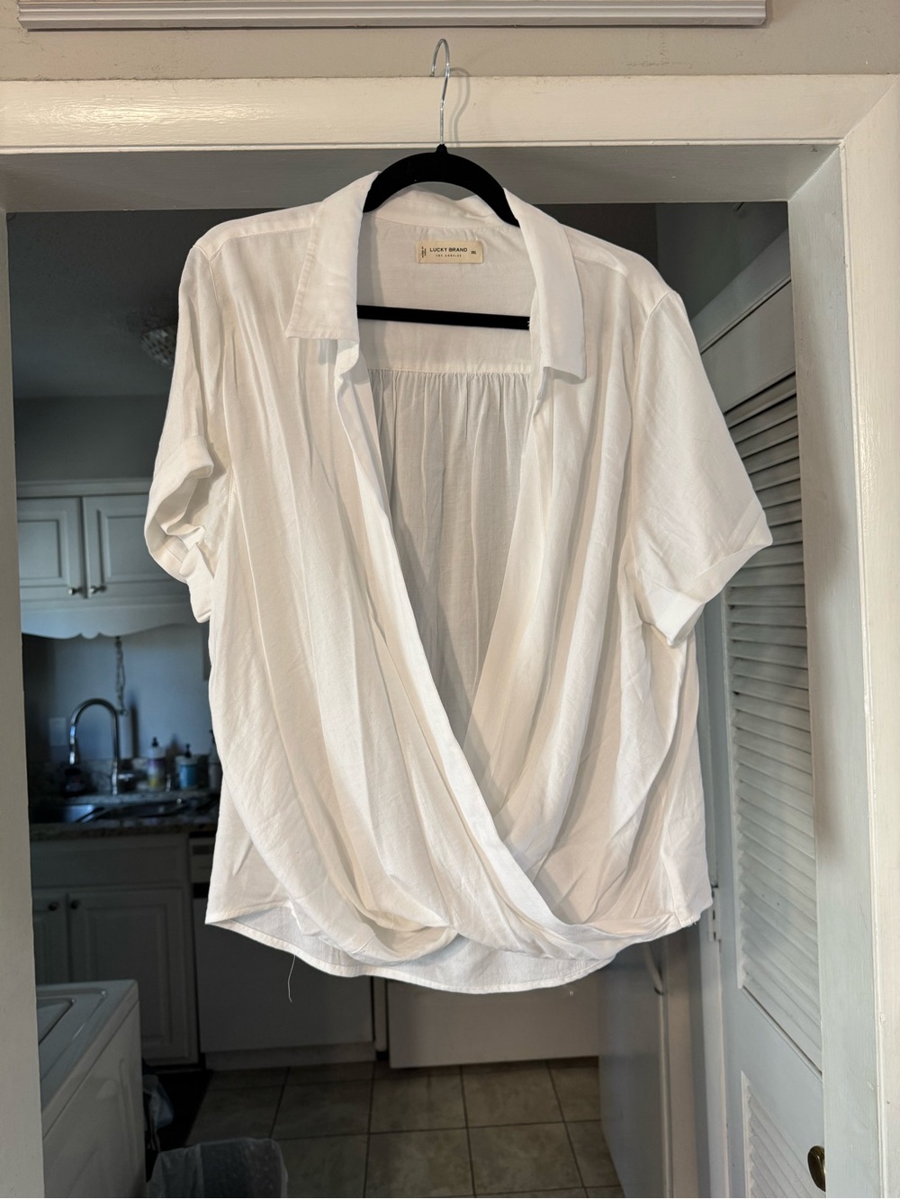 Lucky Brand White Surplice Short-Sleeve Blouse